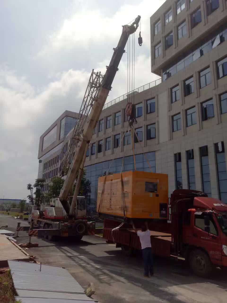 300kw康明斯发电机