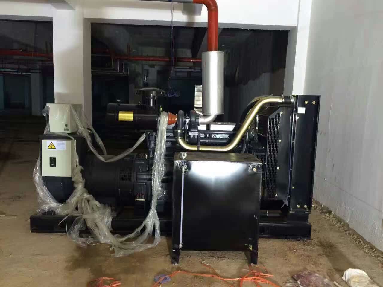 明邦工作人员在株洲茶陵安装调试潍柴柴油发电机3