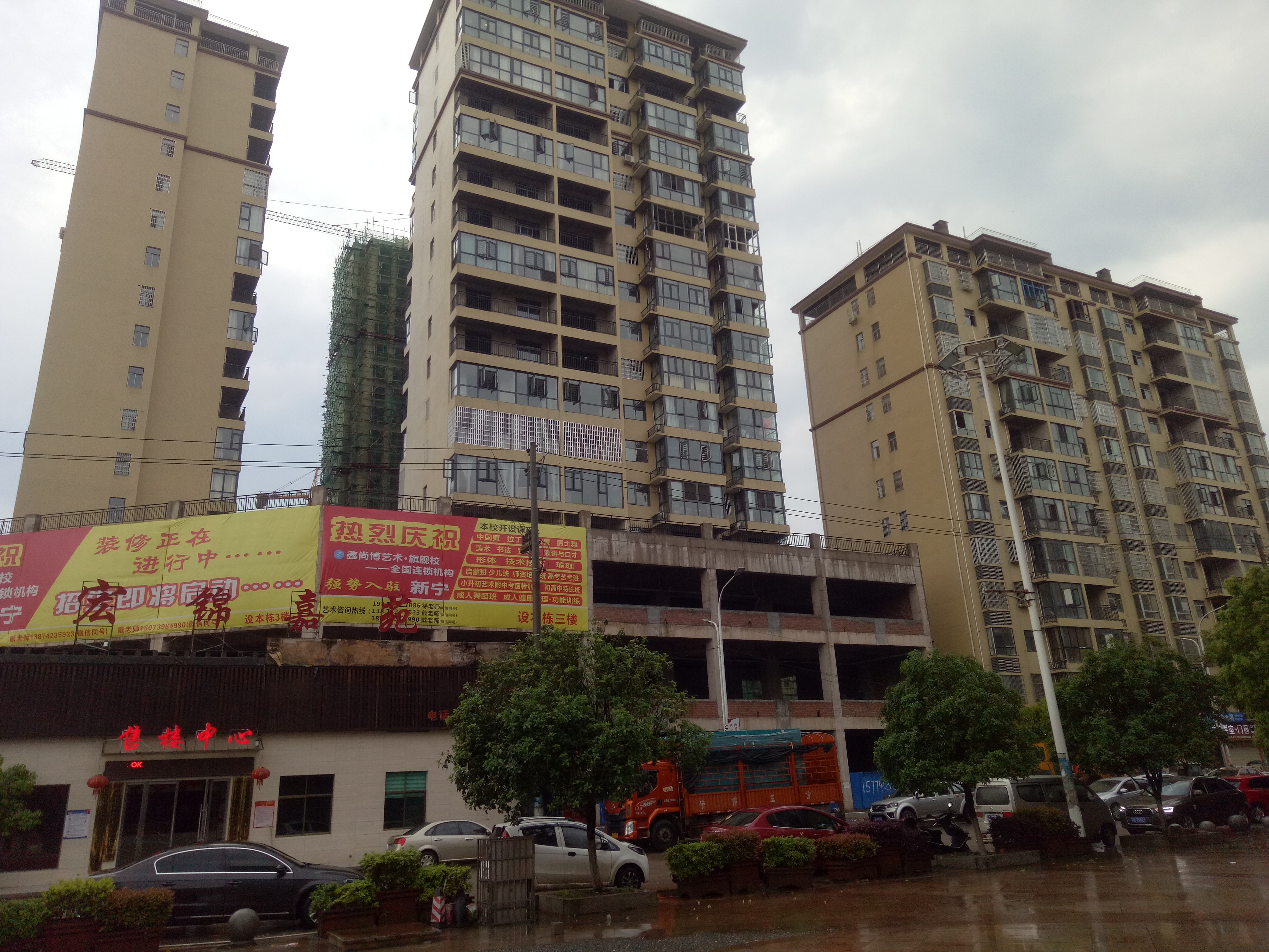 明邦600kw静音箱智能发电机组4