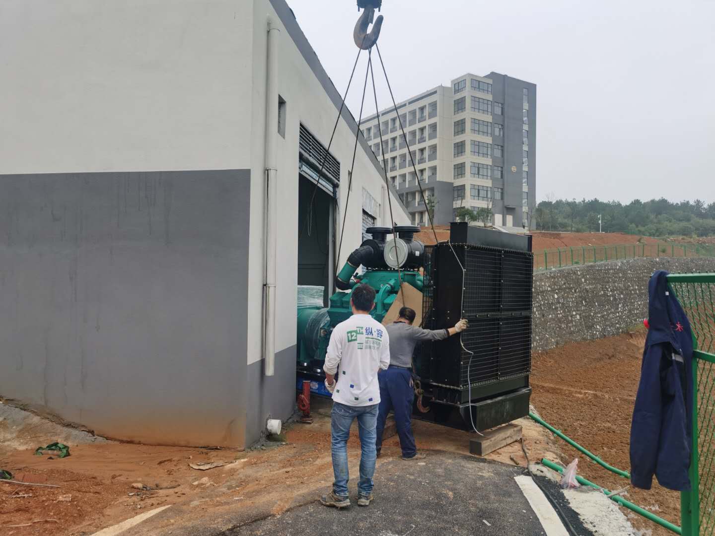 800kw康明斯发电机